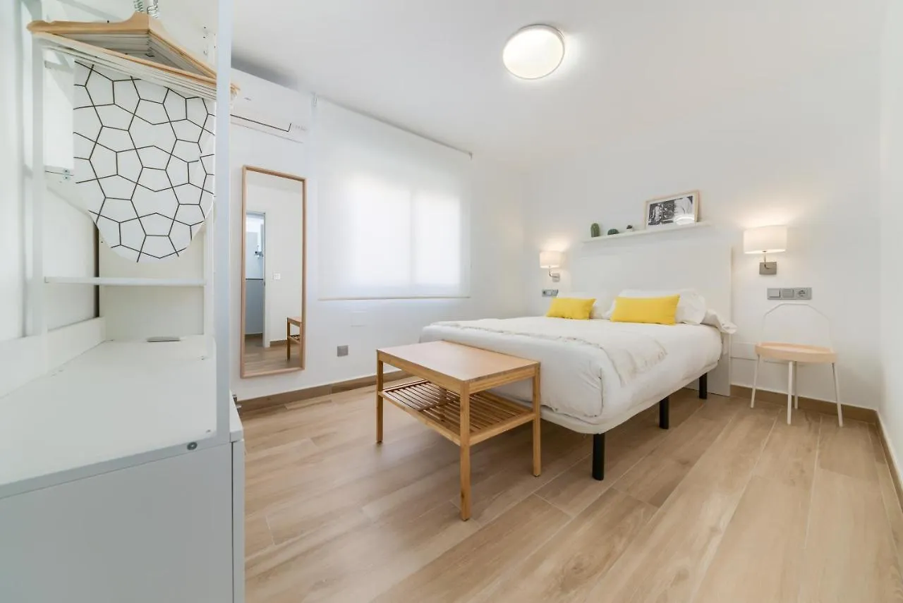 Holidays2Malaga Central Alameda View דירה